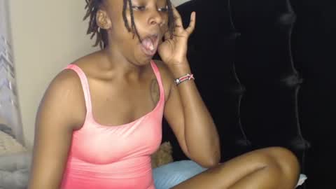 Snapshot of wetfreakym chatting on July 2026 08:09:01 AM Bella online show from July 2026 08:09:01 AM