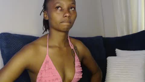 Snapshot of wetfreakym chatting on July 2026 05:22:01 AM Bella online show from July 2026 05:22:01 AM