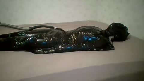 wetnbound online show from December 2025 09:10:02 PM