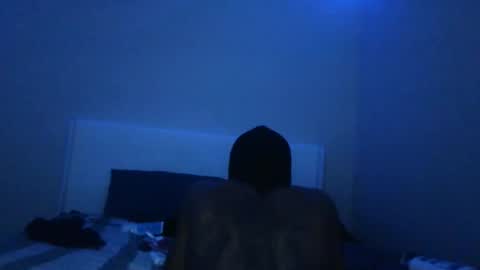 Snapshot of wetwildbigdick305 chatting on January 2025 12:18:01 PM wetwildbigdick305 online show from January 2025 12:18:01 PM
