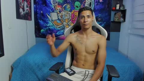 Snapshot of wexx_ chatting on January 2025 02:51:01 AM wex online show from January 2025 02:51:01 AM