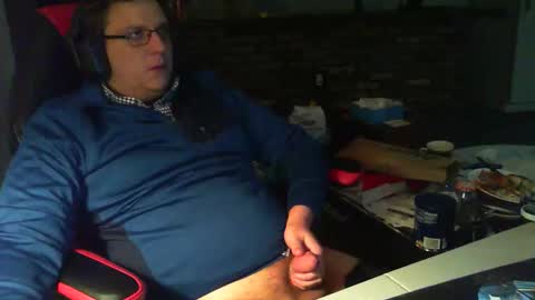 whateverdude555 online show from February 2026 10:54:01 PM