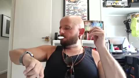 Snapshot of wheelzie chatting on November 2025 04:34:02 AM wheelzie online show from November 2025 04:34:02 AM