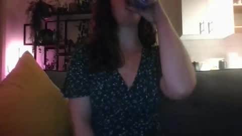 whimsyandjade online show from November 2025 11:21:01 AM