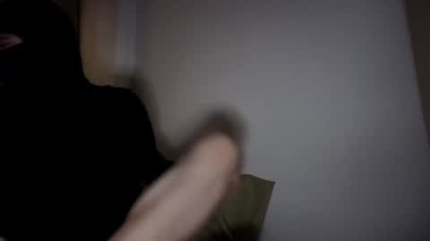 whispero_o online show from November 2025 06:37:02 PM