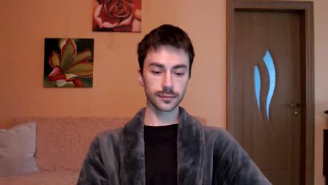 Snapshot of white_sport chatting on September 2025 12:54:02 PM Tom online show from September 2025 12:54:02 PM