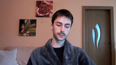 Snapshot of white_sport chatting on October 2025 02:03:02 PM Tom online show from October 2025 02:03:02 PM