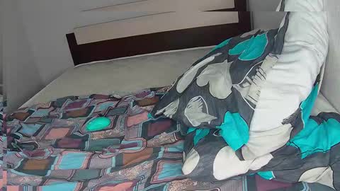 Snapshot of whitebars22 chatting on September 2025 08:31:02 PM whitebars22 online show from September 2025 08:31:02 PM