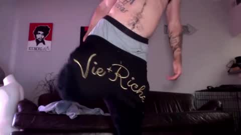 Snapshot of whitechocalate91 chatting on December 2024 07:33:01 PM just str8 stud nut 1000 online show from December 2024 07:33:01 PM