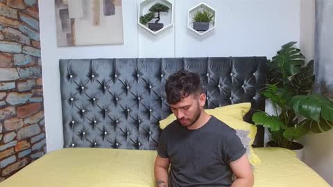 Dylan white online show from February 2025 05:29:01 PM