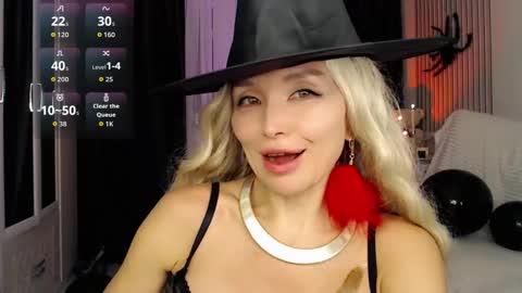 WhiteLaBunny online show from November 2025 01:35:02 PM