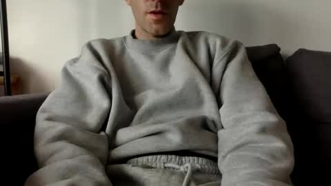 WhiteyLovers99 online show from May 2026 04:45:02 PM