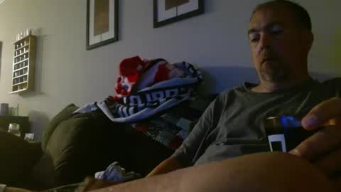 Snapshot of whitemi72975 chatting on November 2025 02:10:01 AM Whitey online show from November 2025 02:10:01 AM