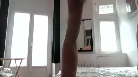 whiteXarthur online show from May 2026 12:33:01 PM