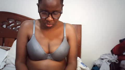 whitney_ly online show from August 2026 06:54:01 PM