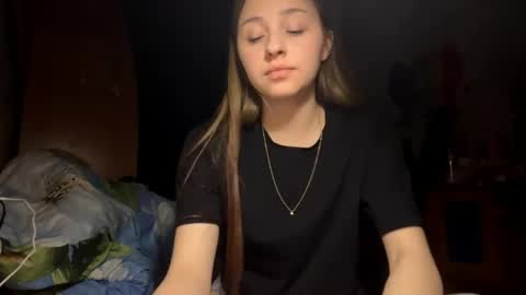 Vicky online show from March 2026 10:02:01 PM