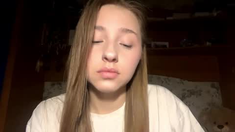 Vicky online show from April 2026 10:08:02 PM