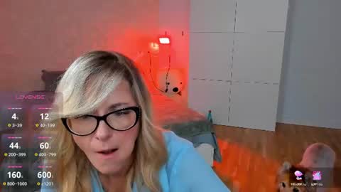 whitneypunnch online show from June 2026 11:47:02 AM