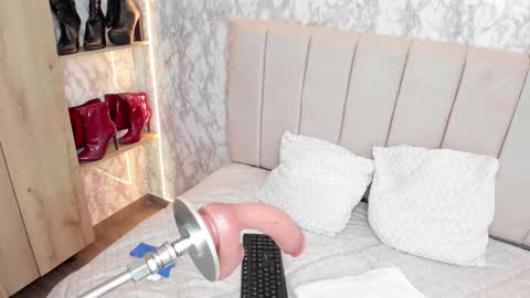 Snapshot of whitneyyfox chatting on September 2025 11:07:01 PM whitneyyfox online show from September 2025 11:07:01 PM