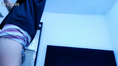 A little Whitte Raven online show from March 2026 07:04:02 PM