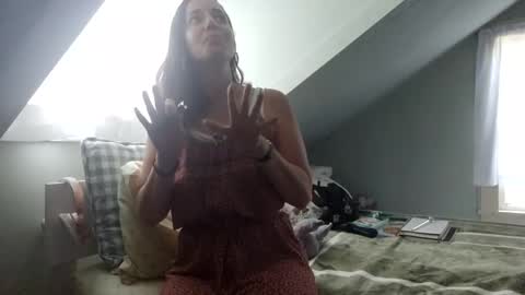 Snapshot of who_is_miss_dior chatting on November 2025 07:35:01 PM Miss Dior online show from November 2025 07:35:01 PM