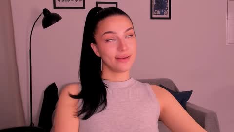 whoislulu online show from November 2025 03:46:01 PM