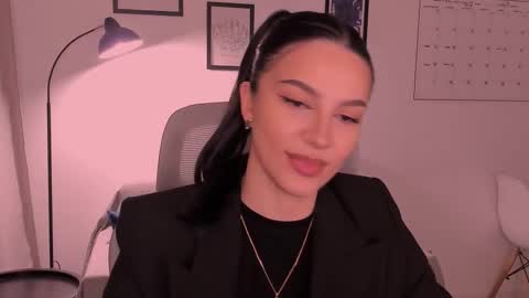 Snapshot of whoislulu chatting on February 2026 07:08:01 PM whoislulu online show from February 2026 07:08:01 PM