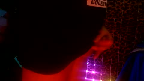 whor4mor online show from February 2025 04:00:01 PM