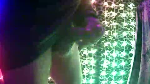 whor4mor online show from November 2025 02:06:01 PM