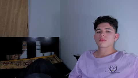 Snapshot of whos_he chatting on December 2025 12:15:02 AM whos_he online show from December 2025 12:15:02 AM