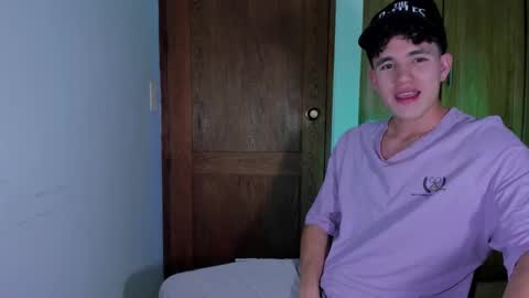 Snapshot of whos_he chatting on December 2025 12:40:02 AM whos_he online show from December 2025 12:40:02 AM