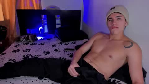 Snapshot of whos_he chatting on February 2026 06:19:01 PM whos_he online show from February 2026 06:19:01 PM