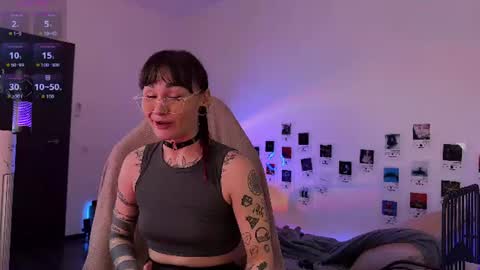 iggy iggz online show from July 2026 12:27:01 AM