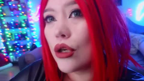 Snapshot of wickedxqueen chatting on December 2024 10:26:01 PM Laura online show from December 2024 10:26:01 PM