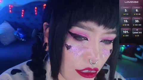 Snapshot of wickedxqueen chatting on December 2024 09:49:02 PM Laura online show from December 2024 09:49:02 PM