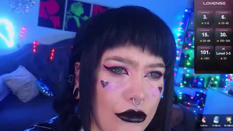 Snapshot of wickedxqueen chatting on December 2024 04:31:02 AM Laura online show from December 2024 04:31:02 AM