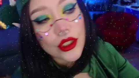 Snapshot of wickedxqueen chatting on December 2024 04:22:02 AM Laura online show from December 2024 04:22:02 AM