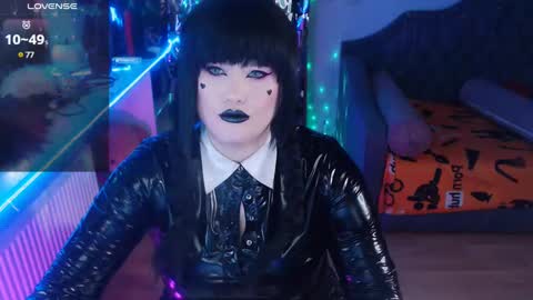 Snapshot of wickedxqueen chatting on January 2025 04:52:01 AM Laura online show from January 2025 04:52:01 AM