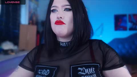 Snapshot of wickedxqueen chatting on January 2025 12:47:02 PM Laura online show from January 2025 12:47:02 PM