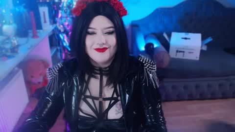 Snapshot of wickedxqueen chatting on January 2025 09:51:02 PM Laura online show from January 2025 09:51:02 PM