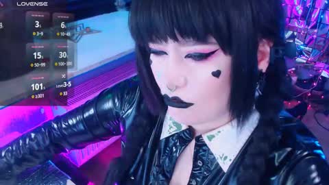 Snapshot of wickedxqueen chatting on February 2025 11:05:01 PM Laura online show from February 2025 11:05:01 PM