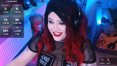 Snapshot of wickedxqueen chatting on February 2025 04:36:02 AM Laura online show from February 2025 04:36:02 AM