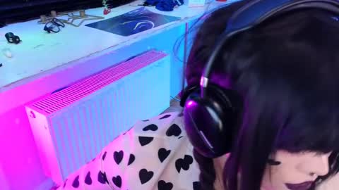 Snapshot of wickedxqueen chatting on March 2025 05:07:02 AM Laura online show from March 2025 05:07:02 AM