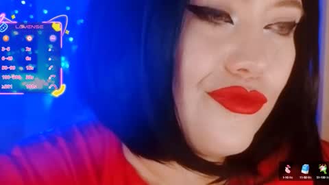 Snapshot of wickedxqueen chatting on September 2025 11:28:02 PM Laura online show from September 2025 11:28:02 PM