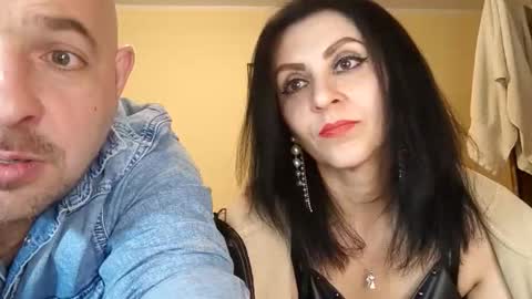 Snapshot of wikibitch chatting on November 2025 12:22:02 AM WikiBitch online show from November 2025 12:22:02 AM