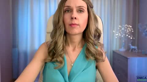 Snapshot of wild_berrrie chatting on April 2026 12:43:01 PM Alice online show from April 2026 12:43:01 PM