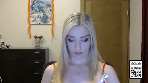 Snapshot of wild_silk_desire chatting on November 2025 03:36:01 PM Alina online show from November 2025 03:36:01 PM