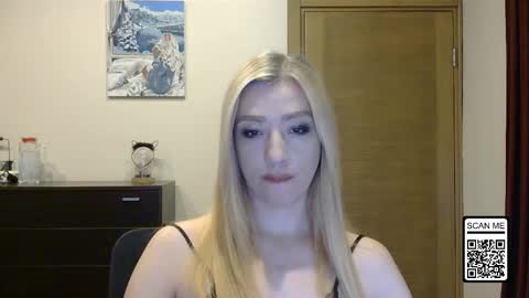 Snapshot of wild_silk_desire chatting on November 2025 02:37:02 PM Alina online show from November 2025 02:37:02 PM