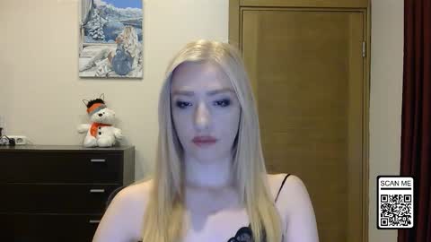 Snapshot of wild_silk_desire chatting on November 2025 02:16:01 PM Alina online show from November 2025 02:16:01 PM