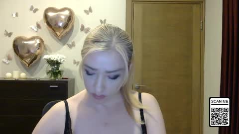 Snapshot of wild_silk_desire chatting on May 2026 05:31:01 PM Alina online show from May 2026 05:31:01 PM